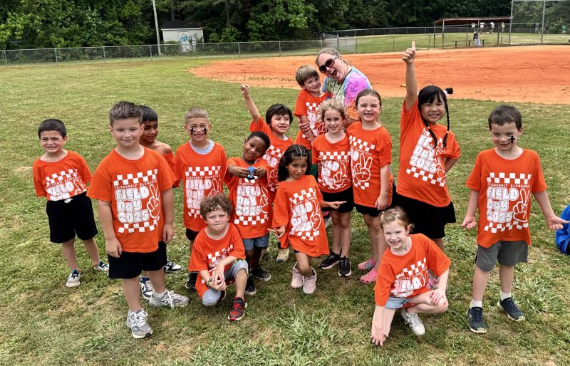 Image for the Tweet beginning: Field Day Friday! ⚽️ 💦